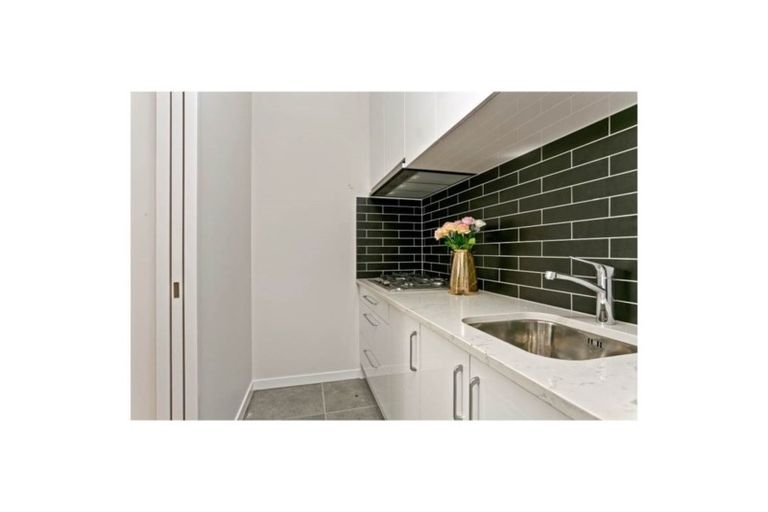 Photo of property in 22 Turutu Place, Long Bay, Auckland, 0630