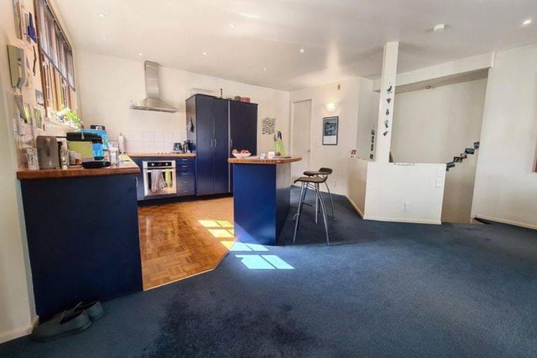 Photo of property in 7f Austin Street, Mount Victoria, Wellington, 6011