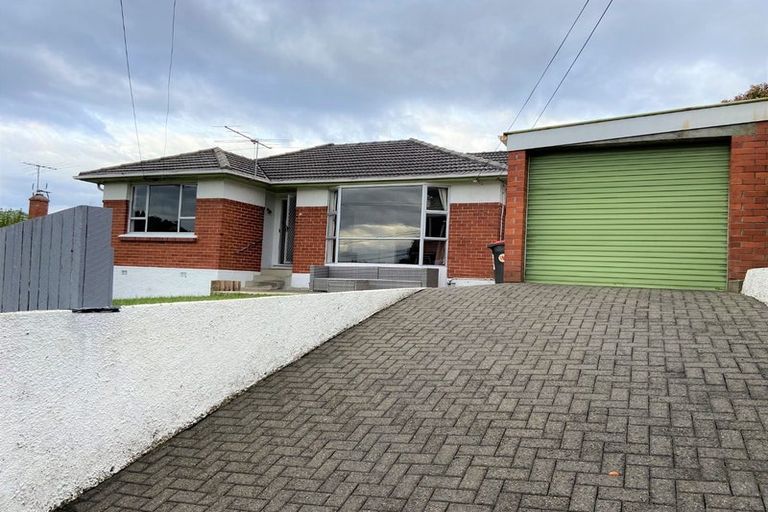 Photo of property in 25 Brockville Road, Glenross, Dunedin, 9011