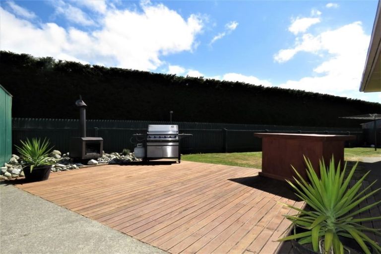 Photo of property in 22 Chamberlain Avenue, Amberley, 7481