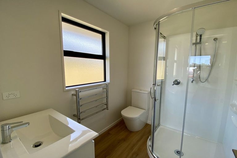 Photo of property in 16 Eileen Way, Rolleston, 7615