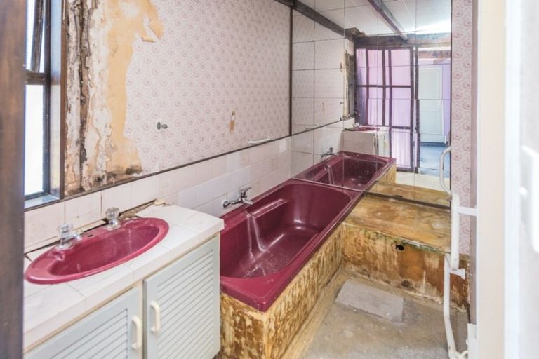 Photo of property in 4 Karyn Street, Castlecliff, Whanganui, 4501