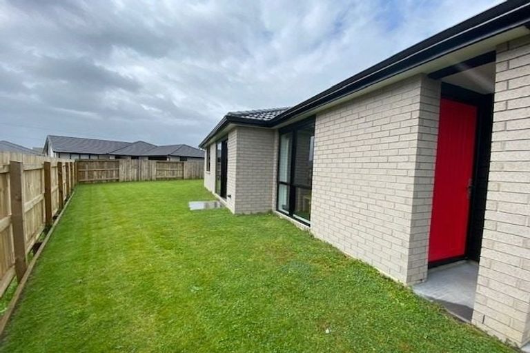 Photo of property in 18 Tiaki Rise, Tikipunga, Whangarei, 0112