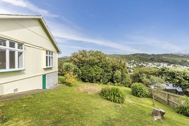 Photo of property in 123 Melbourne Road, Island Bay, Wellington, 6023