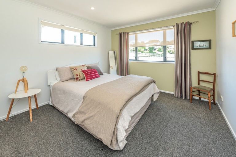 Photo of property in 12 Windsor Terrace, Durie Hill, Whanganui, 4500