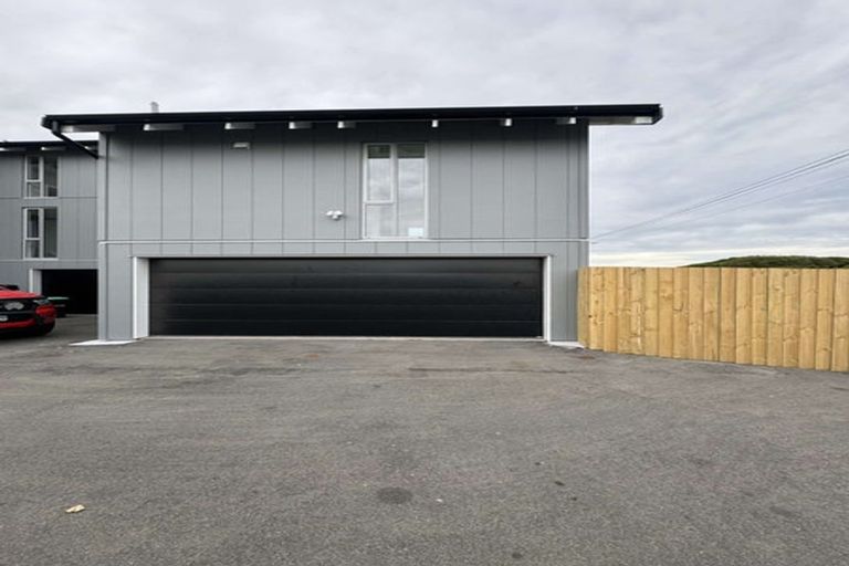 Photo of property in 6/246 Marine Parade, New Brighton, Christchurch, 8061