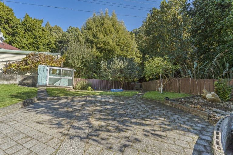 Photo of property in 70 Glenpark Avenue, Frankleigh Park, New Plymouth, 4310