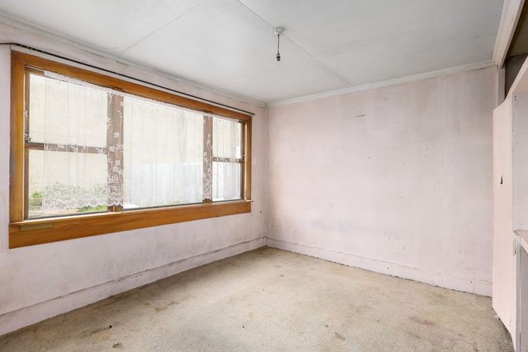 Photo of property in 51 Reid Road, South Dunedin, Dunedin, 9012