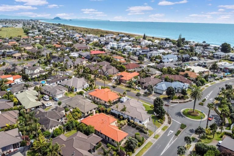 Photo of property in 26 Palm Springs Boulevard, Papamoa Beach, Papamoa, 3118