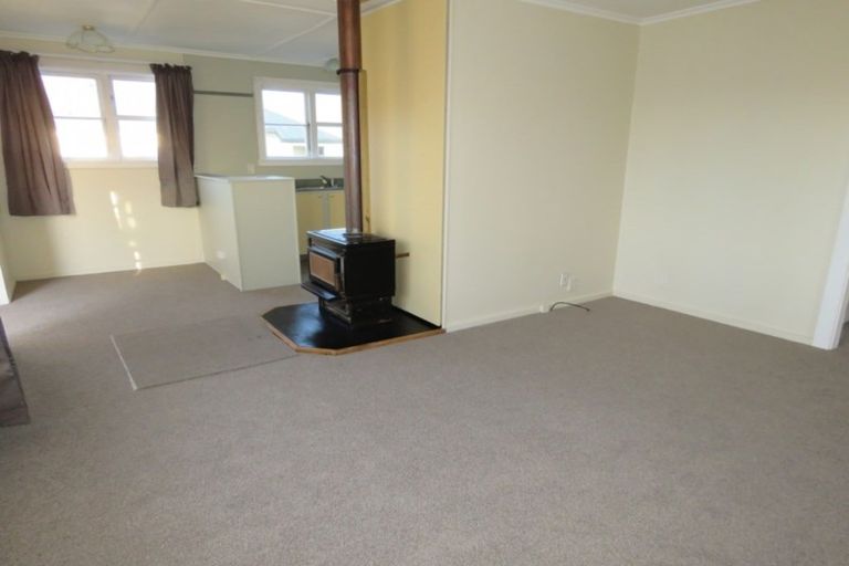 Photo of property in 8 Conlon Street, Reefton, 7830