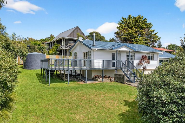 Photo of property in 16 Puawai Street, Kaiwaka, 0573