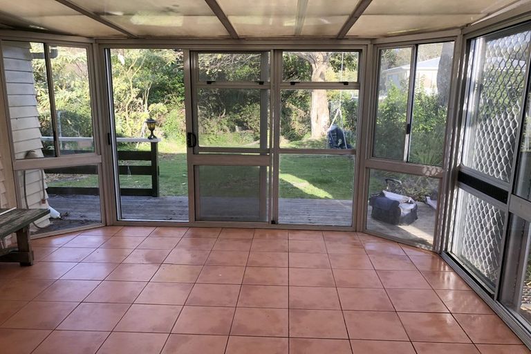 Photo of property in 13 Mcleod Road, Henderson, Auckland, 0612