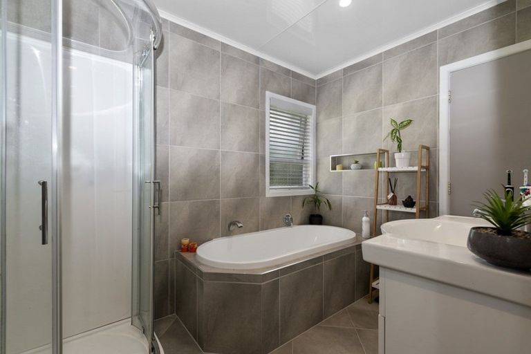 Photo of property in 22 Wharepaina Crescent, Springfield, Rotorua, 3015