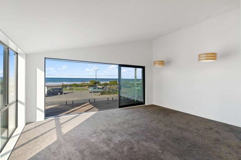 Photo of property in 85a Marine Parade, North New Brighton, Christchurch, 8083