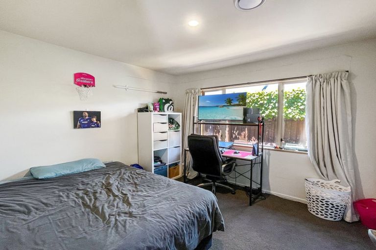 Photo of property in 28 Allard Street, Edgeware, Christchurch, 8013