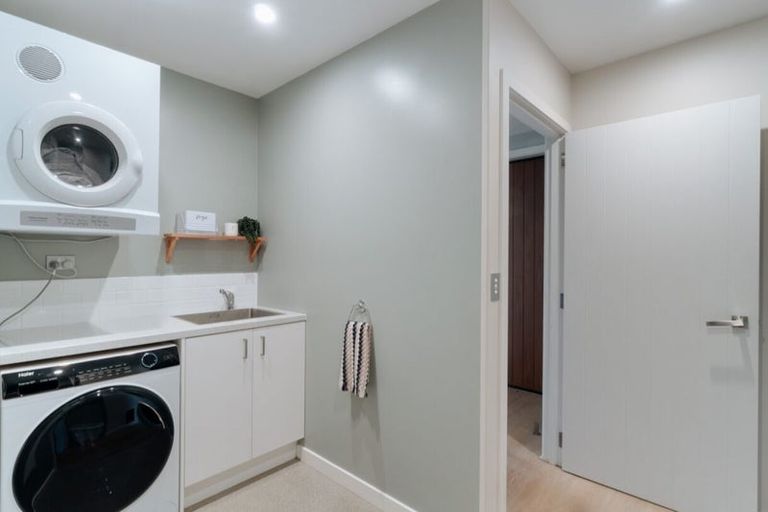 Photo of property in 2 Jacks Point Rise, Jacks Point, Queenstown, 9371