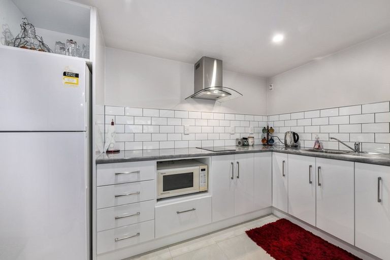 Photo of property in 57 Blue Mountains Road, Pinehaven, Upper Hutt, 5019