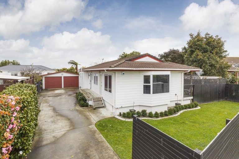 Photo of property in 25 Dalfield Place, Highbury, Palmerston North, 4412