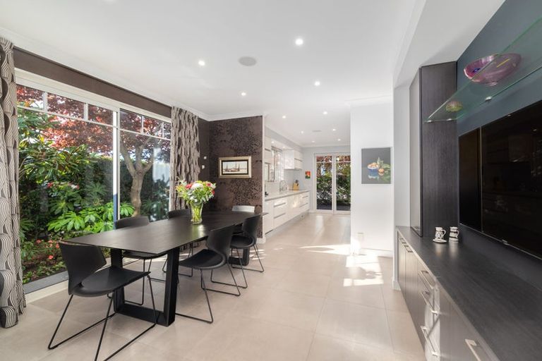 Photo of property in 39a Mcdougall Avenue, St Albans, Christchurch, 8014