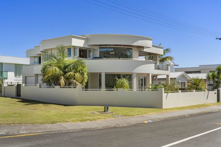 Photo of property in 301 Beach Road, Whangamata, 3620