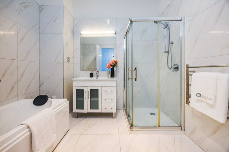 Photo of property in 10a Carlos Drive, Flat Bush, Auckland, 2016