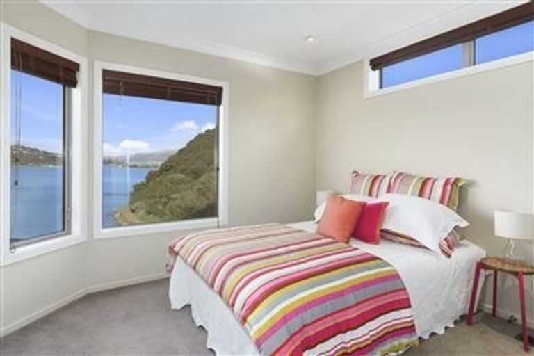 Photo of property in 43 Pendennis Point, Camborne, Porirua, 5026
