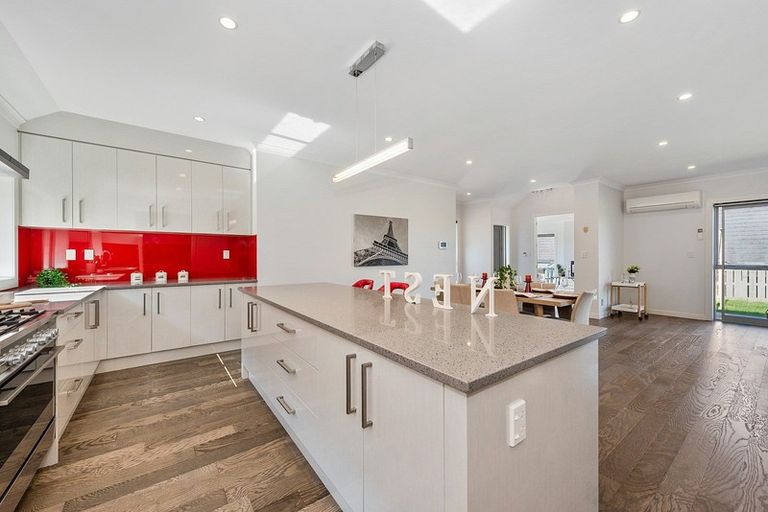 Photo of property in 11 Castleton Way, Flagstaff, Hamilton, 3210