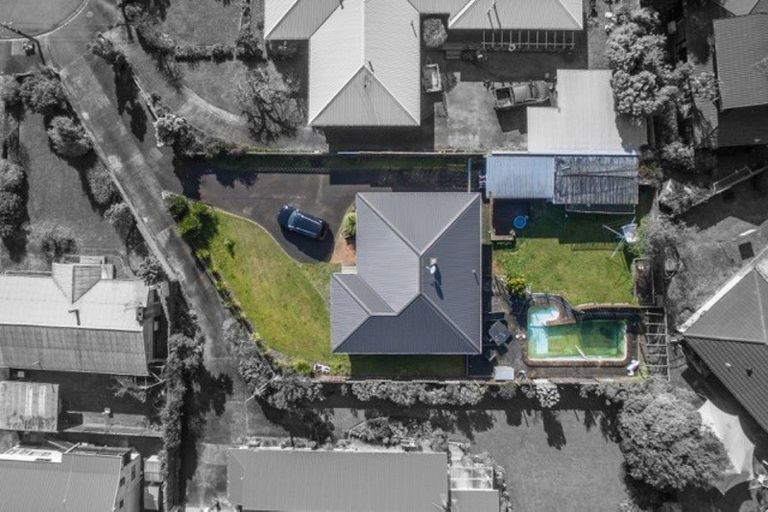 Photo of property in 18 Kingsley Street, St Andrews, Hamilton, 3200