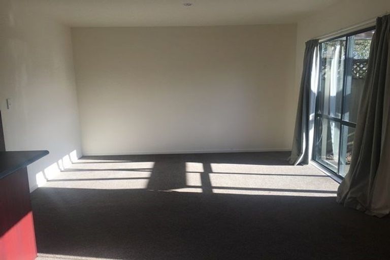 Photo of property in 3/3 Orwell Road, Greenhithe, Auckland, 0632