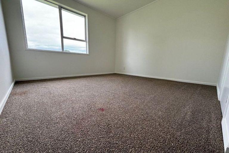 Photo of property in 2 Hobman Place, Manurewa, Auckland, 2102