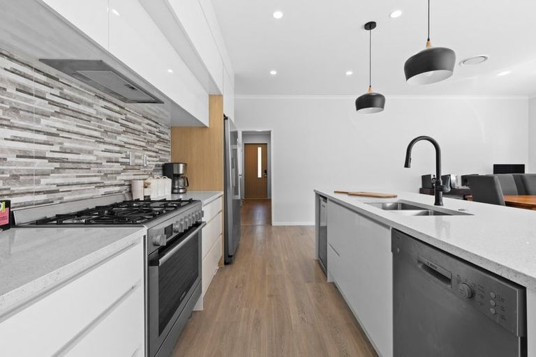 Photo of property in 95 Nobilo Road, Kumeu, 0810