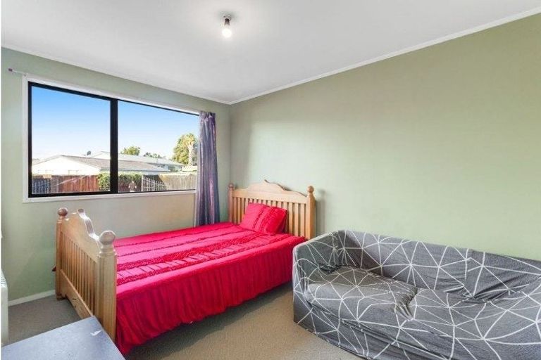 Photo of property in 7 Le Havre Place, Takanini, 2112