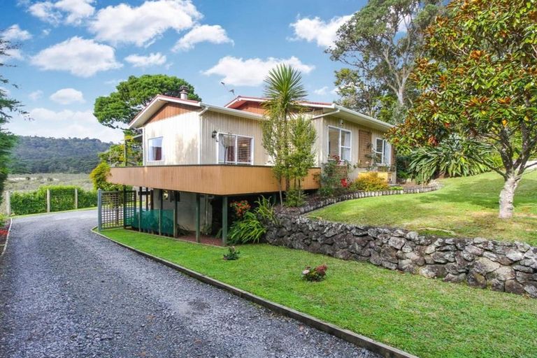 Photo of property in 628 Huia Road, Parau, Auckland, 0604