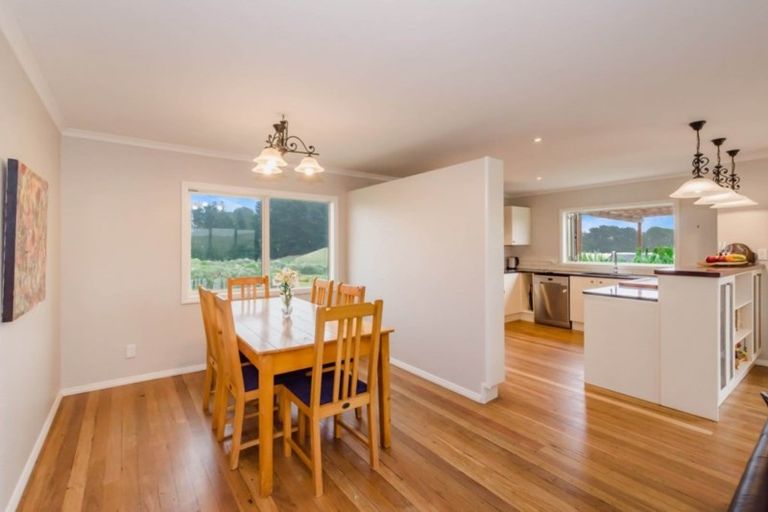 Photo of property in 20 Paul Faith Lane, Te Horo, Otaki, 5581