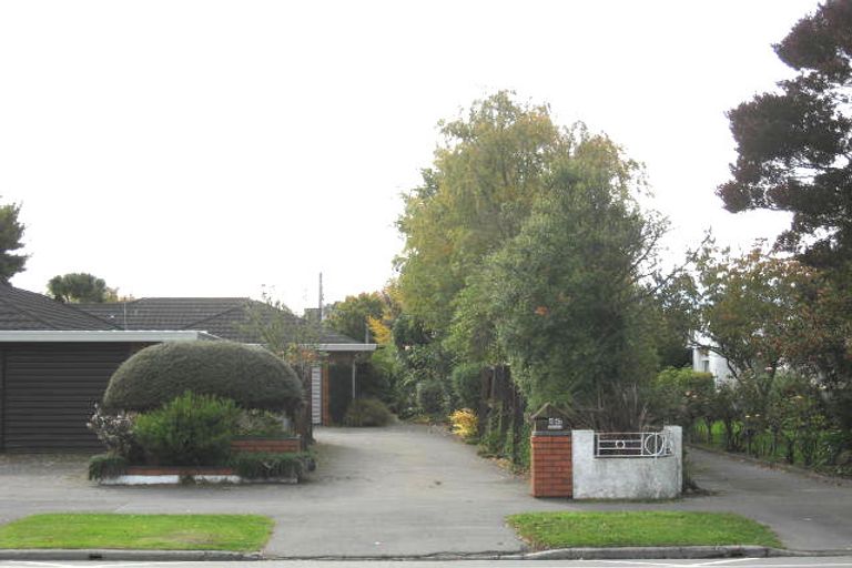 Photo of property in 2/84 Memorial Avenue, Ilam, Christchurch, 8053