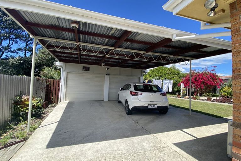 Photo of property in 60 Mclean Avenue, Papatoetoe, Auckland, 2025