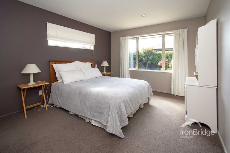 Photo of property in 8 Marguerite Place, Aidanfield, Christchurch, 8025