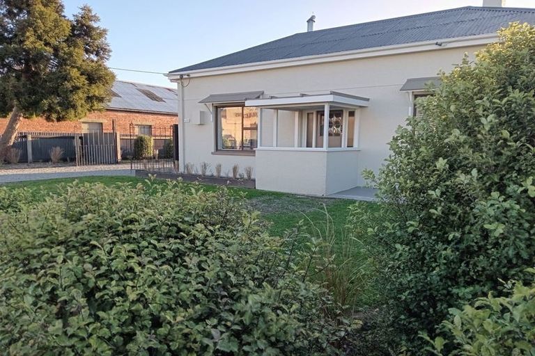 Photo of property in 100 High Street, Waimate, 7924
