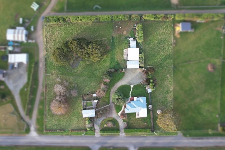 Photo of property in 86 Airedale Road, Weston, Oamaru, 9492