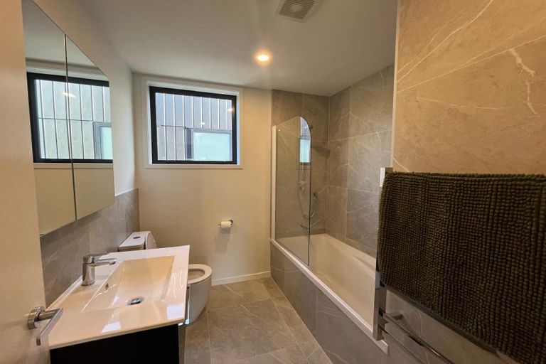 Photo of property in 15 Ara Toutouwai, Karori, Wellington, 6012