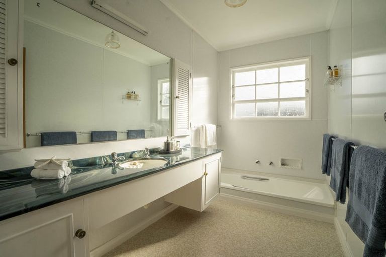 Photo of property in 2 Florio Terrace, Tawa, Wellington, 5028