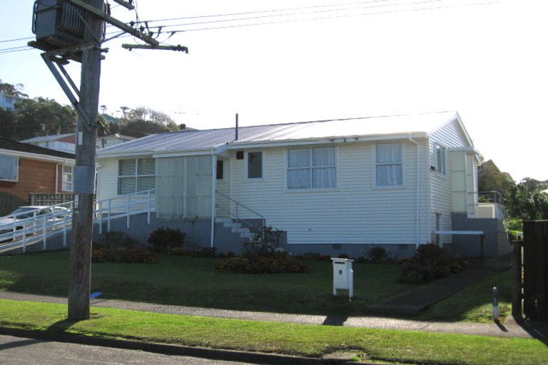Photo of property in 6 Mawhare Street, Titahi Bay, Porirua, 5022