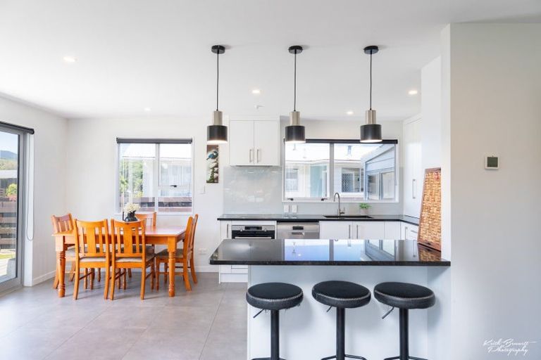 Photo of property in 119 California Drive, Totara Park, Upper Hutt, 5018