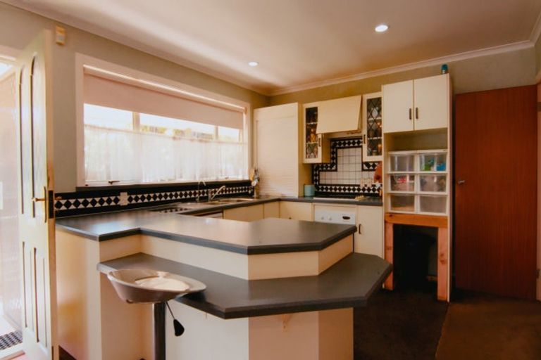 Photo of property in 30 Napier Road, Terrace End, Palmerston North, 4410