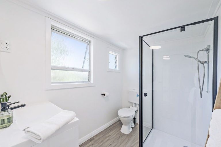 Photo of property in 16 Broadway Avenue, Waikuku Beach, 7473