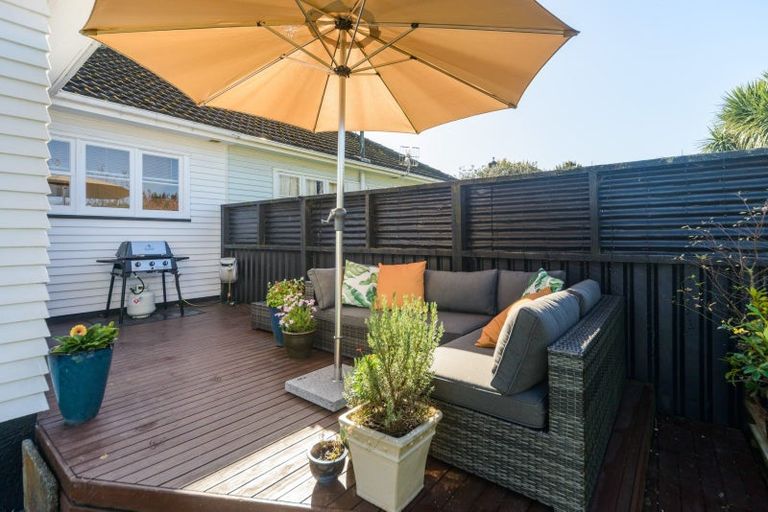 Photo of property in 32 Parata Street, Hokowhitu, Palmerston North, 4410