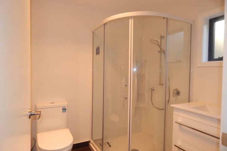 Photo of property in 91a Northland Road, Northland, Wellington, 6012