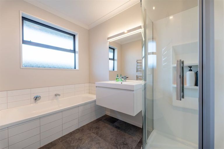 Photo of property in 27 Lazarette Loop, Gleniti, Timaru, 7910