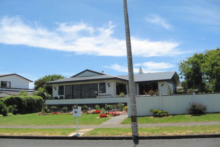 Photo of property in 21 Stella Drive, Clarks Beach, 2122