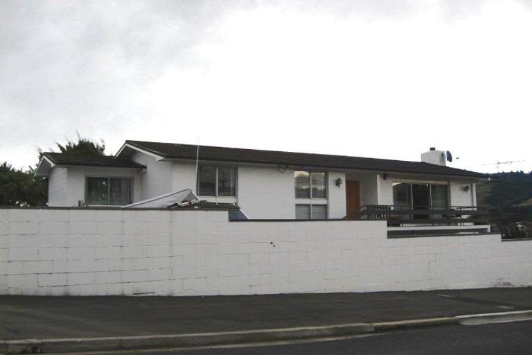 Photo of property in 203 Gladstone Road, Dalmore, Dunedin, 9010